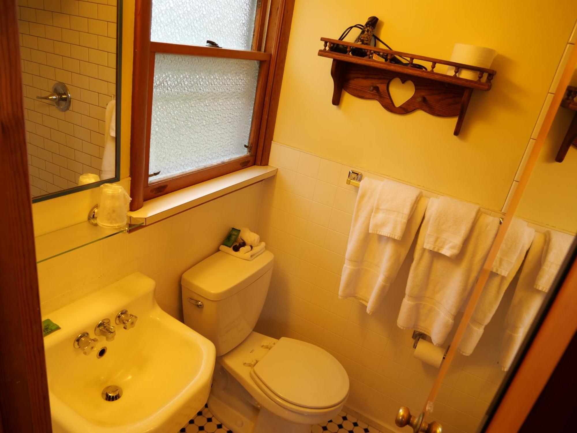 Ludington Blue Spruce Inn Quarto foto